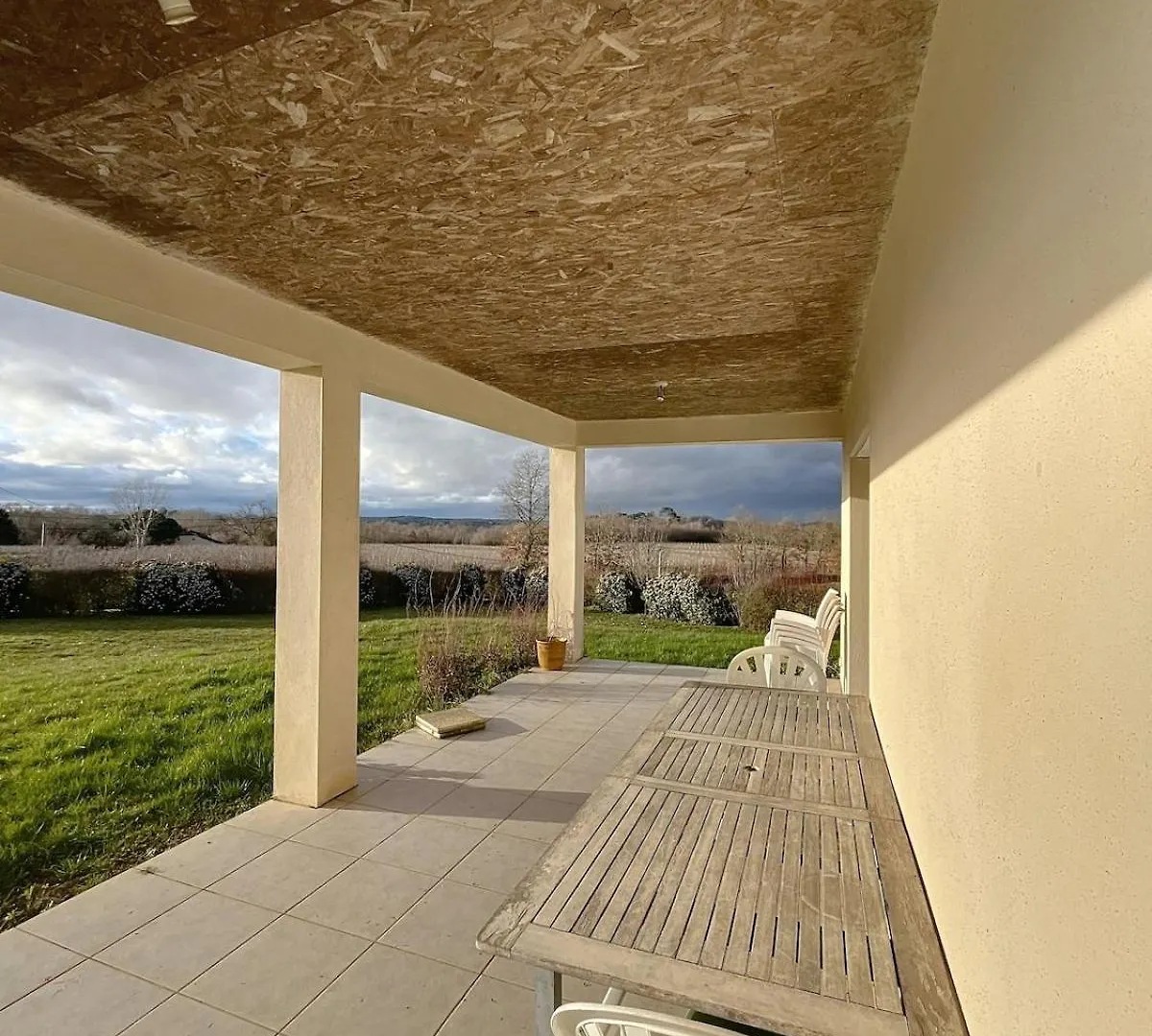 Maison Spacieuse Au Coeur Des Vignes Gersoises Cazeneuve Σπίτι διακοπών